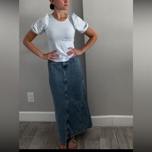 Beautiful ruffled sleeved top!